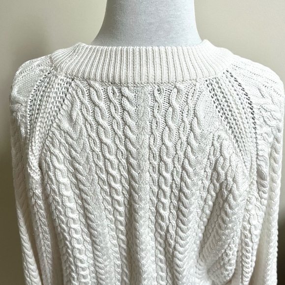 NWT~RW&CO Cable Knit Sweater~Size L~White~Batwing Sleeves - Picture 10 of 14